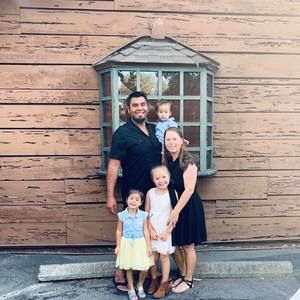 Meet your Posher, Krystal